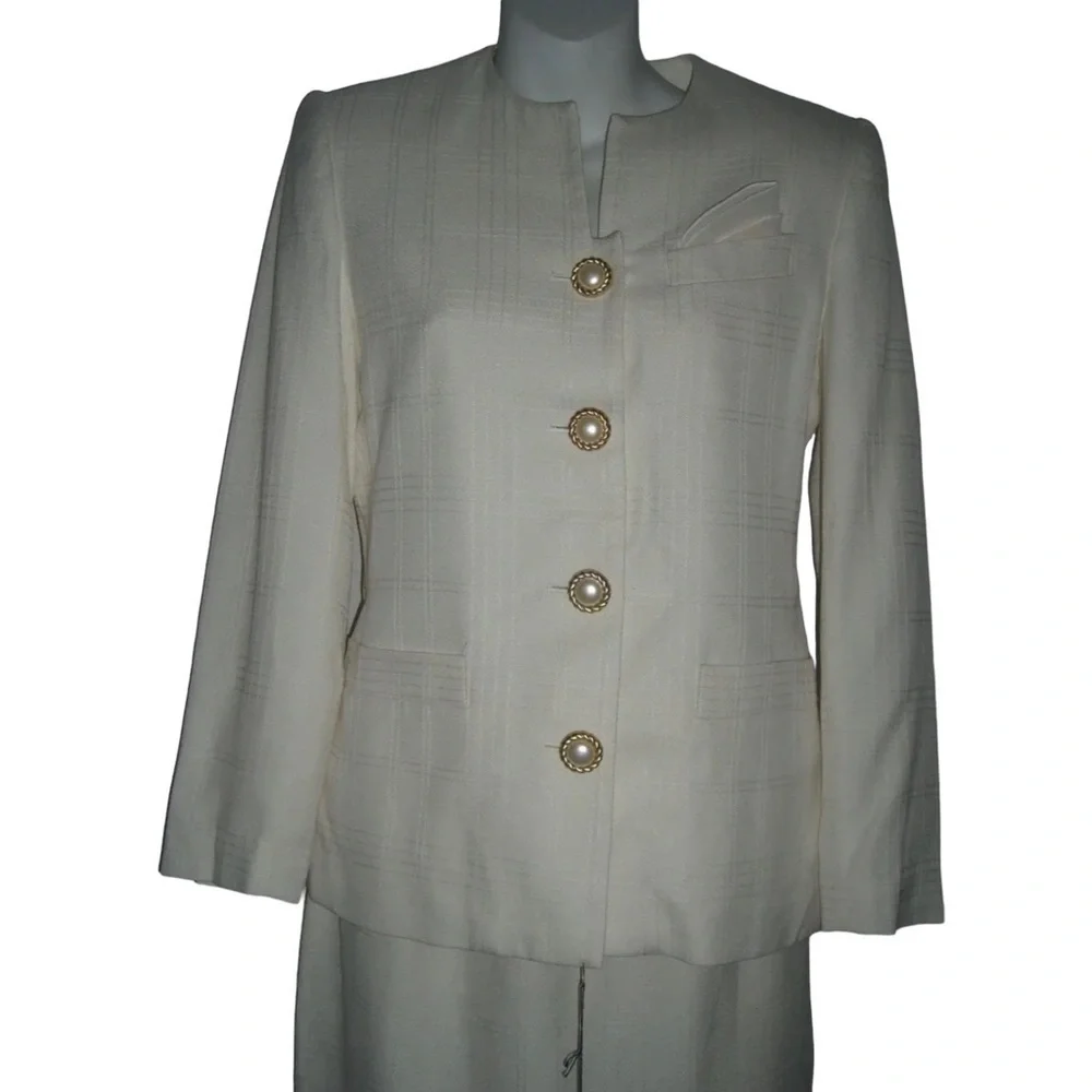 Vintage 90's Petite Sophisticate Suit Plaid Ivory Pearl Buttons Blazer Suit NWT - Picture 3 of 16